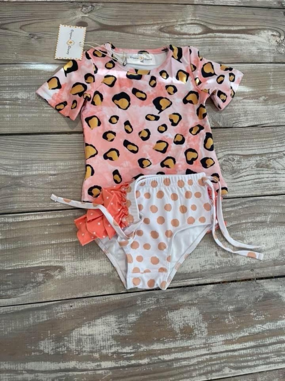 Girls' Pink Leopard Short-Sleeve Rash Guard Swim Set with Polka Dot Bottom